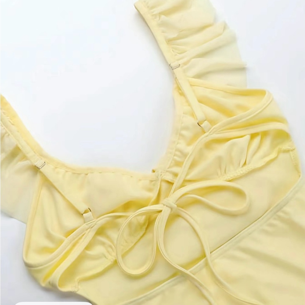 Yellow maxi Dress - Picture 4 of 5